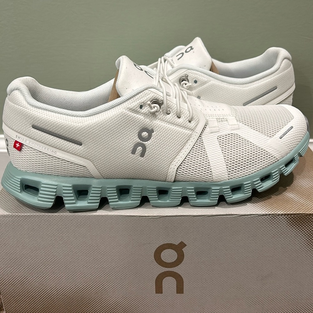 On Women's Cloud 5 Sneakers
